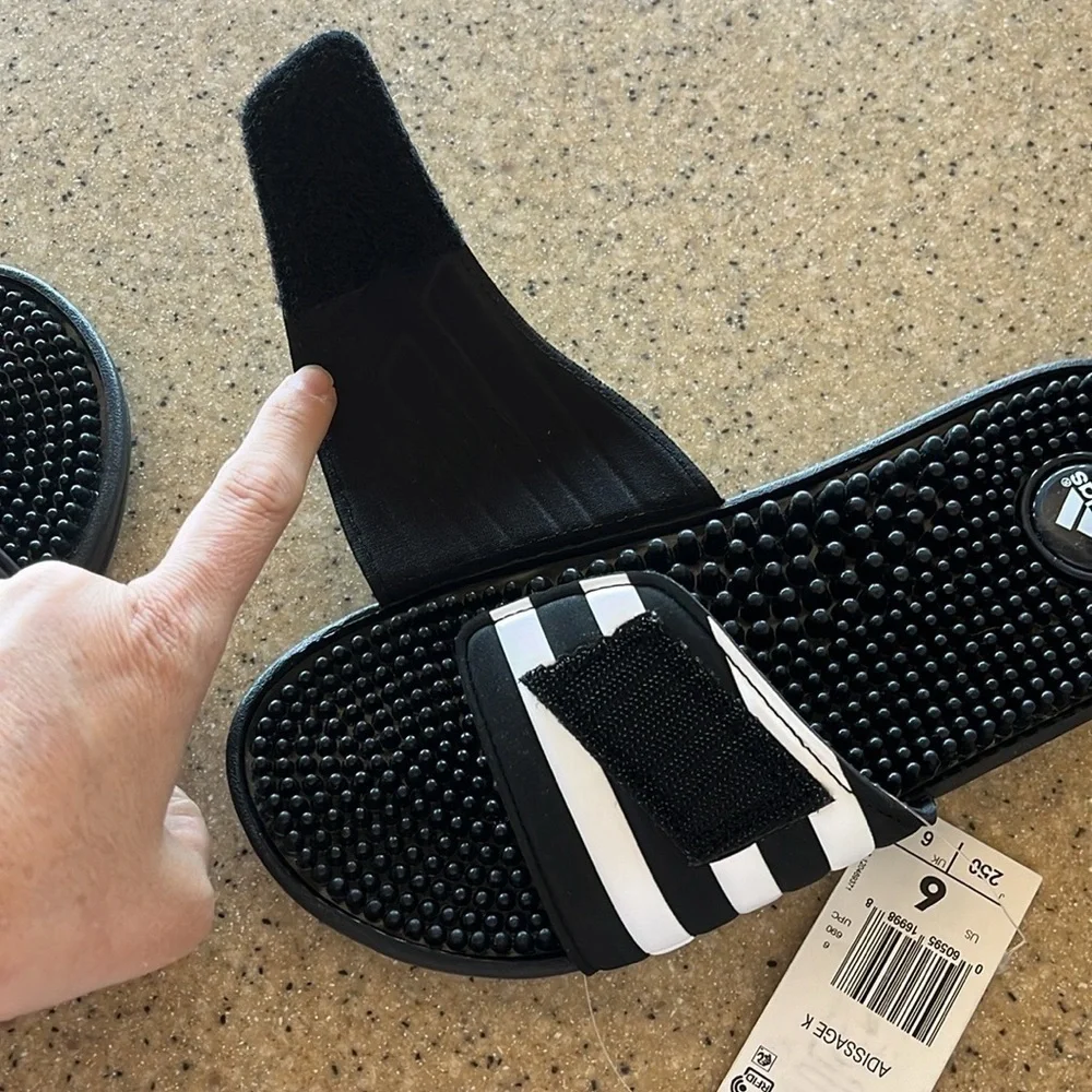 Brand New Adidas 3-Stripe Black & White Adjustable Strap Sport Slides Sandals